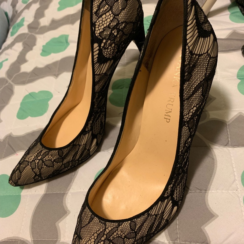 Shoes - Picture 3 of 4
